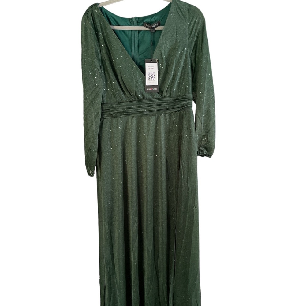 Emerald green womens sparkle evening gown size 16 NWT